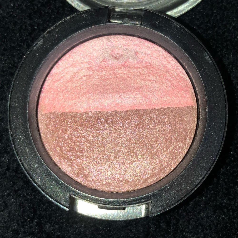 MAC Mineralize Eye Shadow Pretty & Prim Duo